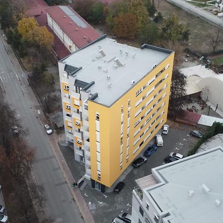Green Apartment Скопие Екстериор снимка